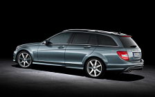 Обои автомобили Mercedes-Benz C300 CDI 4MATIC Estate AMG Sports Package - 2011