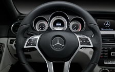 Обои автомобили Mercedes-Benz C300 CDI 4MATIC Estate AMG Sports Package - 2011