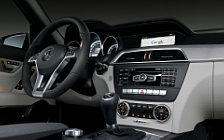 Обои автомобили Mercedes-Benz C300 CDI 4MATIC Estate AMG Sports Package - 2011