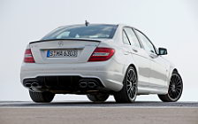 Обои автомобили Mercedes-Benz C63 AMG - 2011