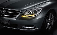   Mercedes-Benz CL500 4MATIC - 2010