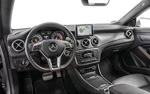   Mercedes-Benz CLA250 Sport - 2013