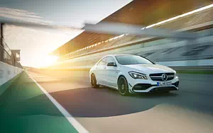 Обои автомобили Mercedes-AMG CLA 45 4MATIC - 2016