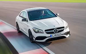 Обои автомобили Mercedes-AMG CLA 45 4MATIC - 2016