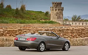 Обои автомобили Mercedes-Benz E350 CGI Cabriolet - 2010