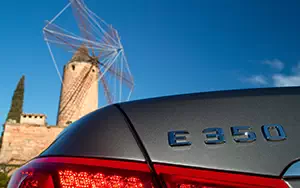   Mercedes-Benz E350 CGI Cabriolet - 2010