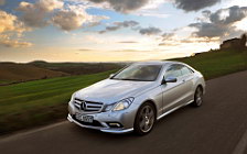 Обои автомобили Mercedes-Benz E-class Coupe E500 AMG Sports Package - 2009