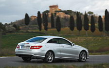 Обои автомобили Mercedes-Benz E-class Coupe E500 AMG Sports Package - 2009