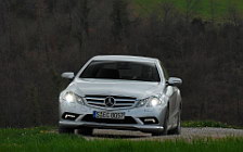 Обои автомобили Mercedes-Benz E-class Coupe E500 AMG Sports Package - 2009