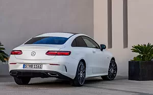 Обои автомобили Mercedes-Benz E 400 4MATIC Coupe AMG Line Edition 1 - 2017