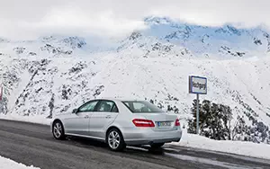   Mercedes-Benz E350 4MATIC - 2009