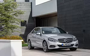   Mercedes-Benz E350 4MATIC - 2013