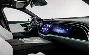   Mercedes-Benz E 300 e 4MATIC AMG Line - 2023