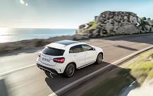   Mercedes-AMG GLA 45 4MATIC - 2017