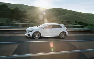 Обои автомобили Mercedes-AMG GLA 45 4MATIC - 2017