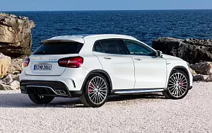 Обои автомобили Mercedes-AMG GLA 45 4MATIC - 2017