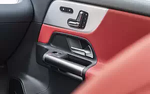   Mercedes-Benz GLA 250 4MATIC AMG Line - 2020