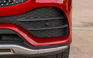 Обои автомобили Mercedes-Benz GLC 300 4MATIC Coupe AMG Line - 2019