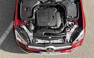 Обои автомобили Mercedes-Benz GLC 300 4MATIC Coupe AMG Line - 2019