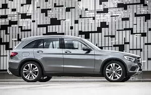 Обои автомобили Mercedes-Benz GLC 220 d 4MATIC Off Road - 2015