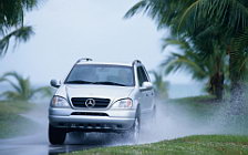   Mercedes-Benz ML430 - 1998