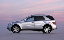  Mercedes-Benz ML63 AMG - 2006