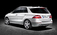 Обои автомобили Mercedes-Benz ML350 BlueTec AMG Sports Package Edition 1 - 2011