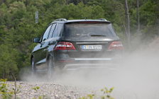 Обои автомобили Mercedes-Benz M-Class - 2011