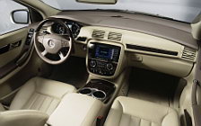 Обои автомобили Mercedes-Benz R500 - 2005