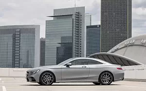  Mercedes-Benz S 560 Coupe AMG Line - 2017