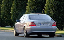 Обои автомобили Mercedes-Benz S500 4matic w220 - 2002