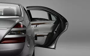   Mercedes-Benz S600 Guard - 2006