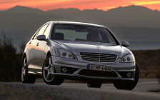   Mercedes-Benz S65 AMG - 2006