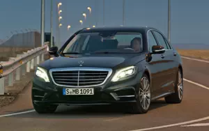   Mercedes-Benz S350 BlueTEC AMG Sports Package - 2013