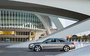 Обои автомобили Mercedes-Benz S400 HYBRID - 2013