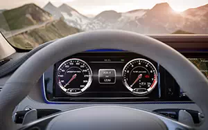   Mercedes-Benz S63 AMG - 2013