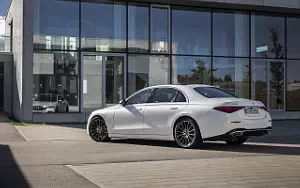 Обои автомобили Mercedes-Benz S 500 4MATIC AMG Line - 2020