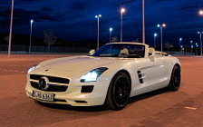 Обои автомобили Mercedes-Benz SLS AMG Roadster - 2011