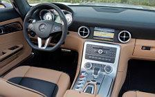 Обои автомобили Mercedes-Benz SLS AMG Roadster - 2011