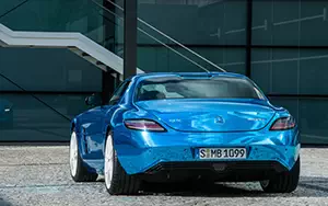   Mercedes-Benz SLS AMG Coupe Electric Drive - 2012