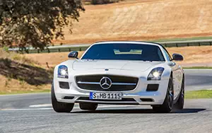   Mercedes-Benz SLS AMG GT Roadster - 2012