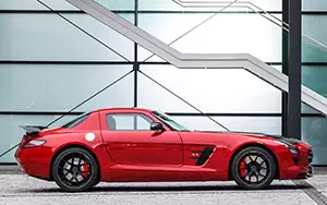   Mercedes-Benz SLS 63 AMG GT Final Edition - 2013