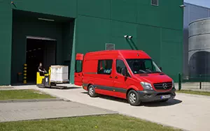   Mercedes-Benz Sprinter Panel Van Medium High Roof - 2013