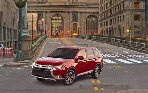   Mitsubishi Outlander GT US-spec - 2015