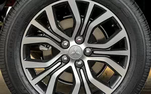   Mitsubishi Outlander GT US-spec - 2015