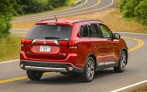 Обои автомобили Mitsubishi Outlander SEL US-spec - 2015