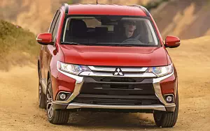   Mitsubishi Outlander SEL US-spec - 2015