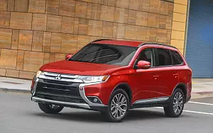   Mitsubishi Outlander SEL US-spec - 2015