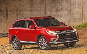   Mitsubishi Outlander SEL US-spec - 2015