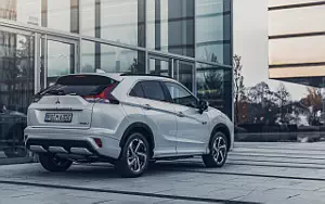   Mitsubishi Eclipse Cross Plug-in Hybrid - 2020
